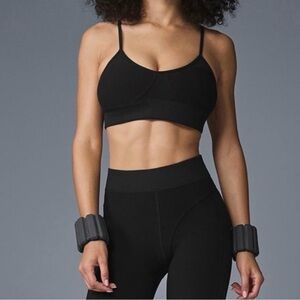 NWT Alo Yoga Alosoft Head Start Bra